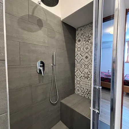 Breva E Tivano - Larihome A54 * Gravedona